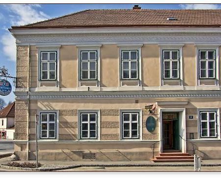 Gasthof Manhalter Pitten المظهر الخارجي الصورة